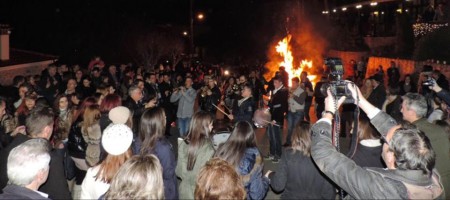 Αναβίωση του εθίμου των κλαδαριών 23 Δεκεμβρίου 2014 - Φώτο: SIERA FM 105,3